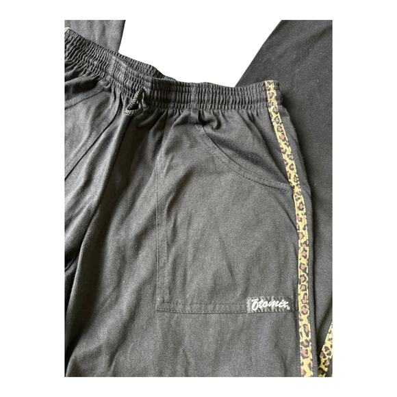 NWT Otomix t shirt short sleeve matching bottoms black cheetah cotton size small - Picture 14 of 16
